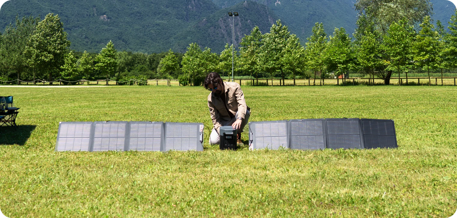 Fast Charging Solar Generator With Solar Panels
