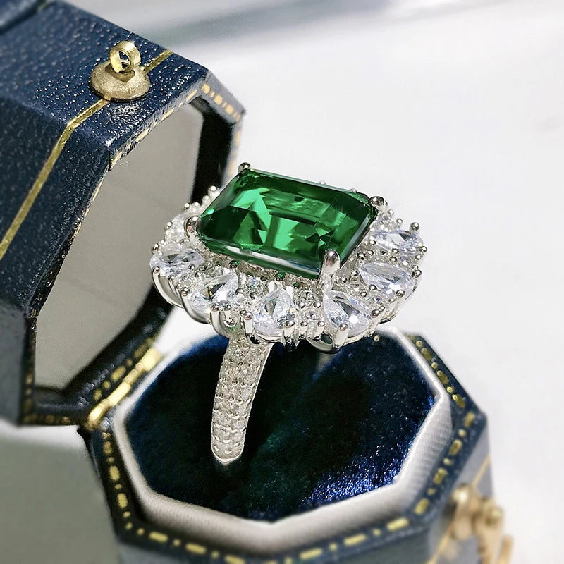 Oclie Emerald Sparkling High Carbon Diamond Ring - Image 3