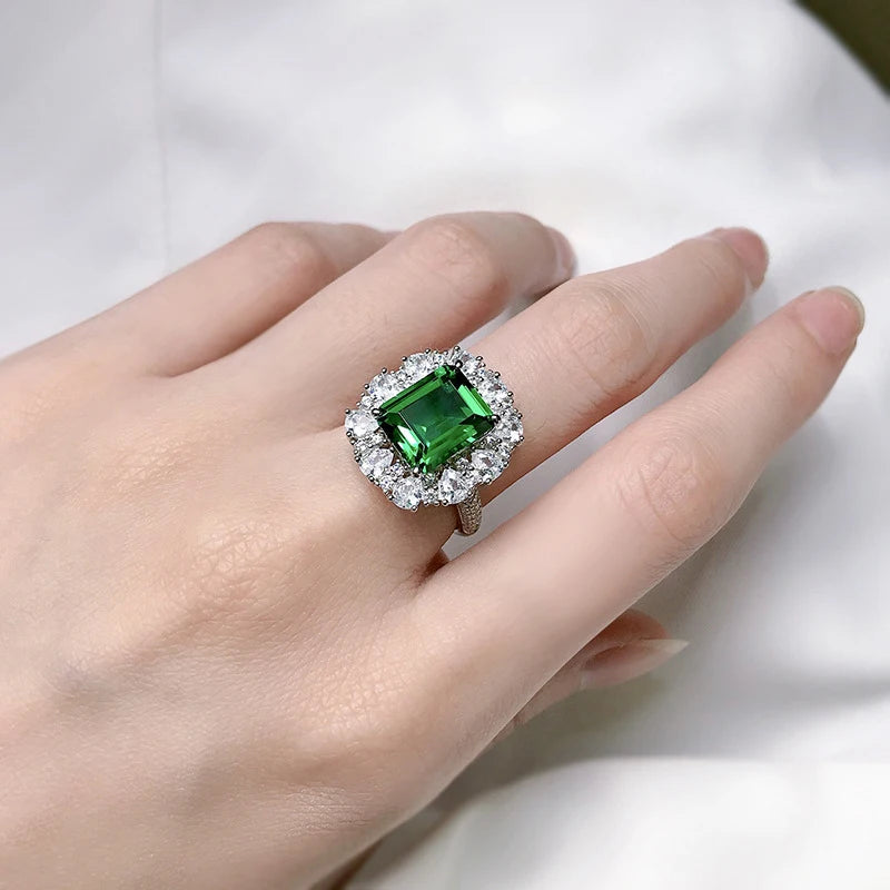 Oclie Emerald Sparkling High Carbon Diamond Ring - Image 5