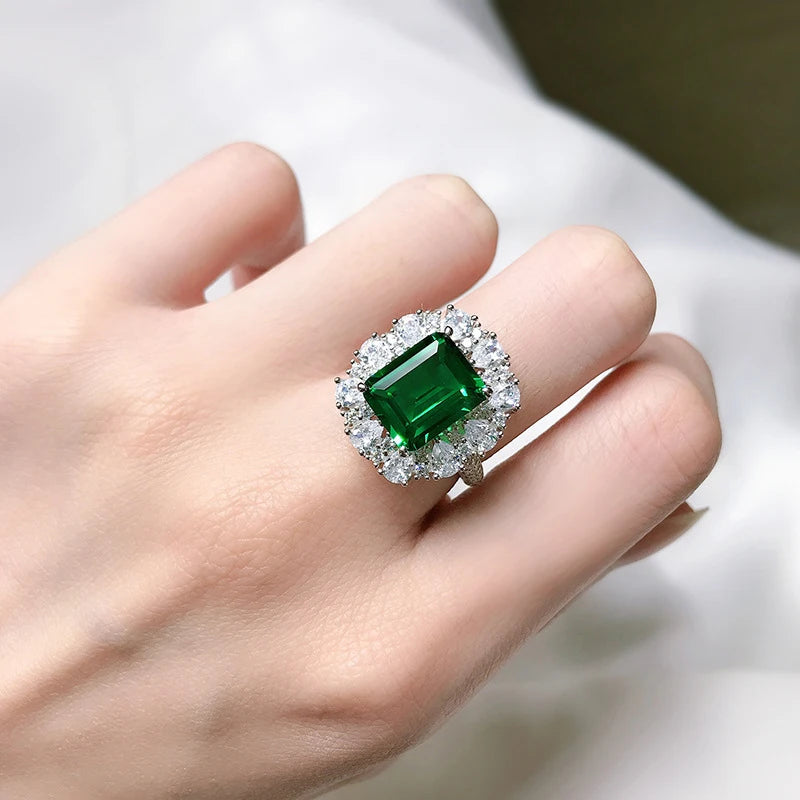 Oclie Emerald Sparkling High Carbon Diamond Ring - Image 4