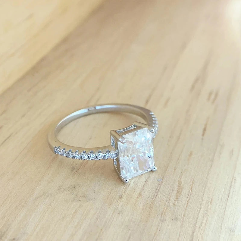 Ecooin Oval Cut D Color Moissanite Ring - Image 5