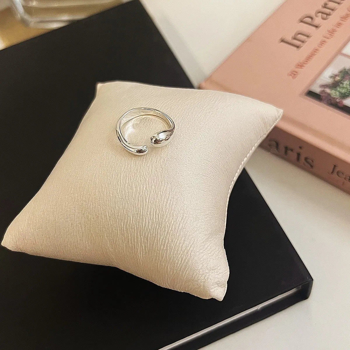 Unilf Geometric Open Silver Ring - Image 7