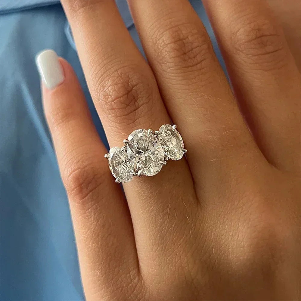 Ecooin Certified 3-Stone Oval Cut Moissanite Wedding Ring - Image 5