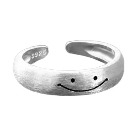 Unegi Sterling Silver Smiling Face Ring – Playful & Minimal - Image 4