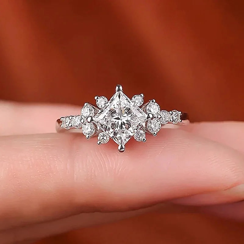 Trendy 2CT D VVS1 Princess Cut Moissanite Ring