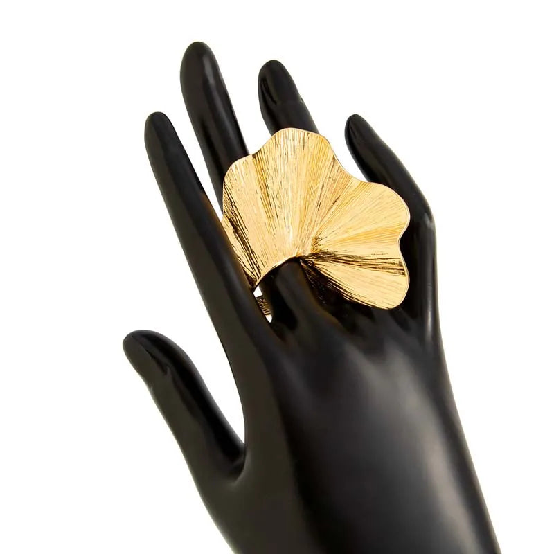 Unegi Ginkgo Leaf Fan-Shaped Ring - Image 9