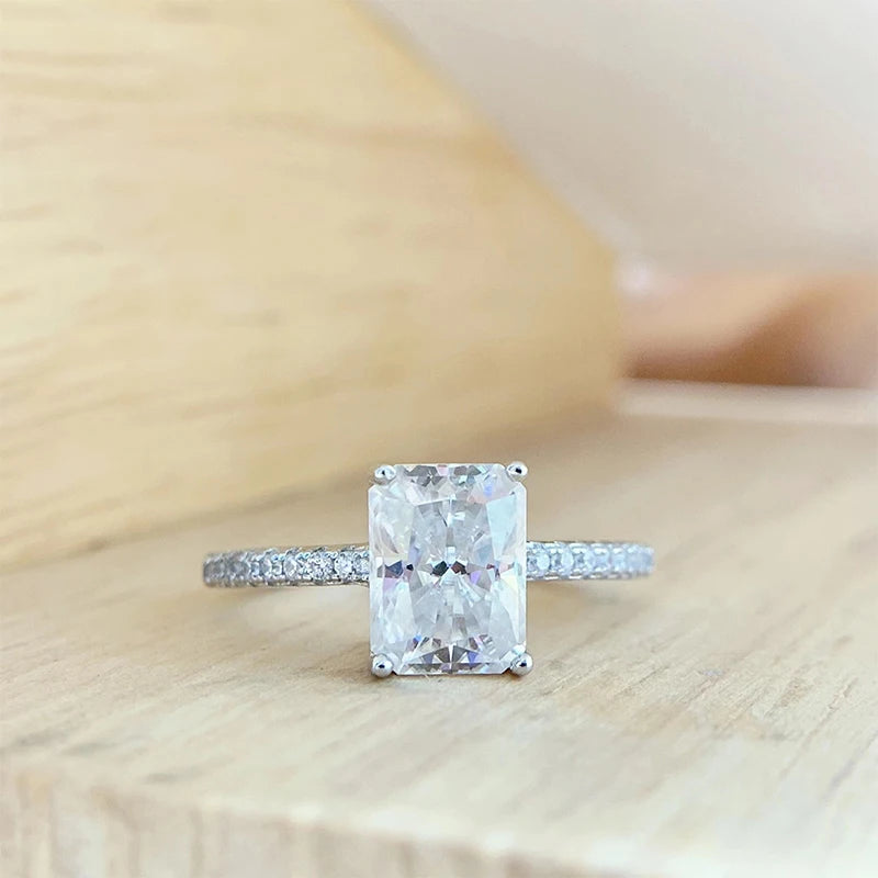 Ecooin Oval Cut D Color Moissanite Ring - Image 4