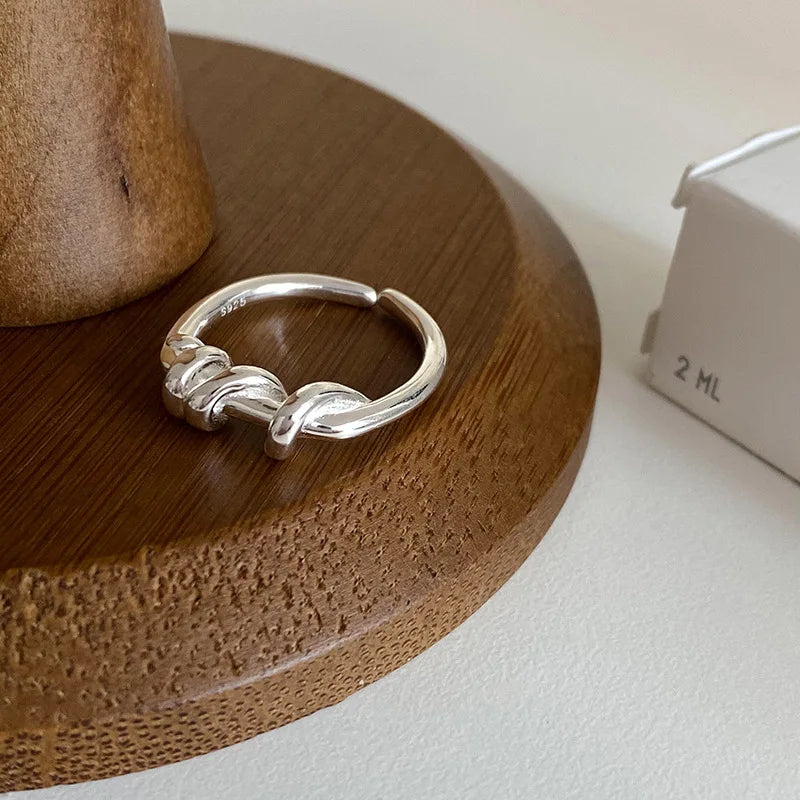 Chicya Creative Cross Hollow Chain Geometric Ring - Image 28