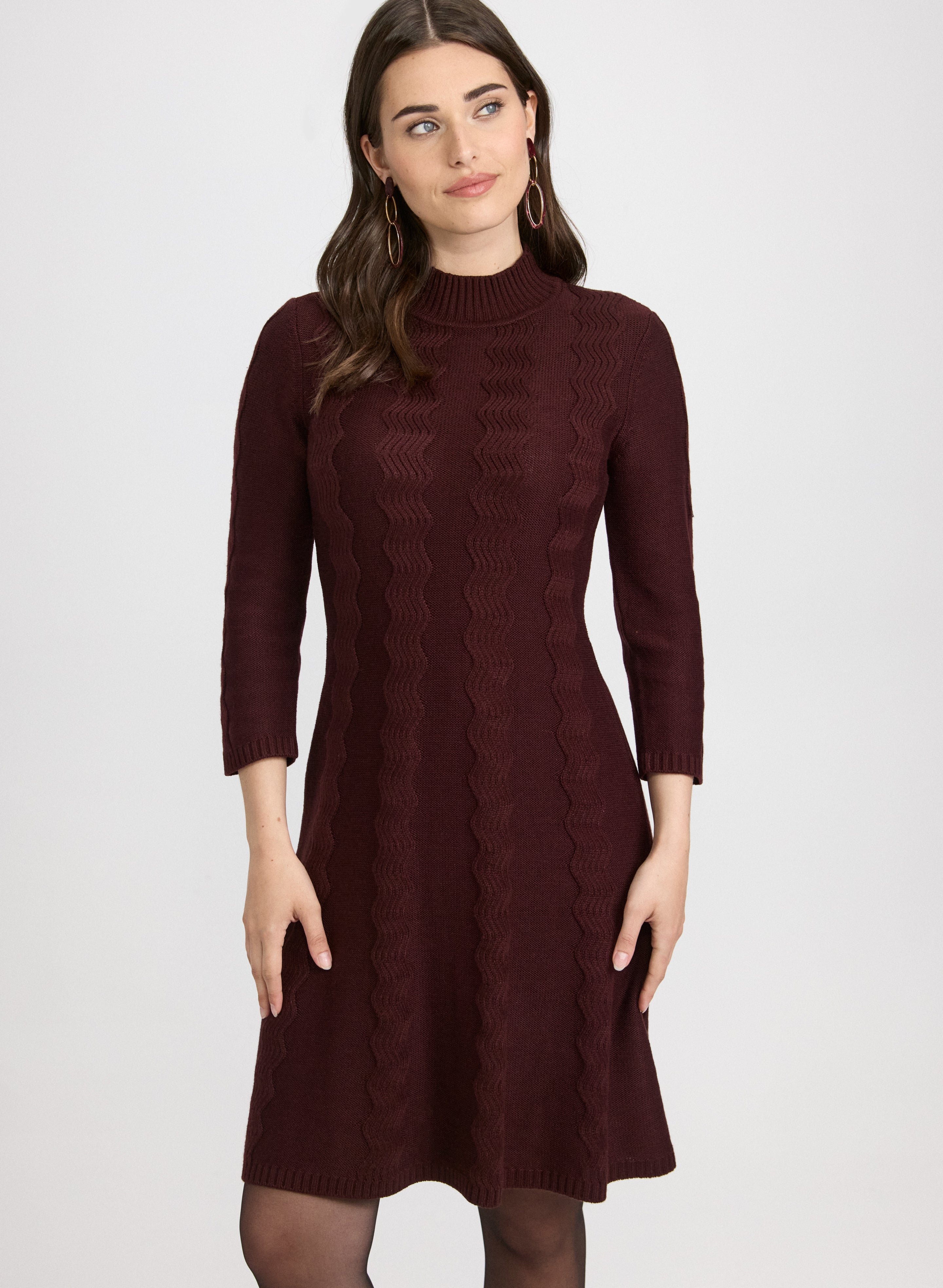Robe-pull à col montant
