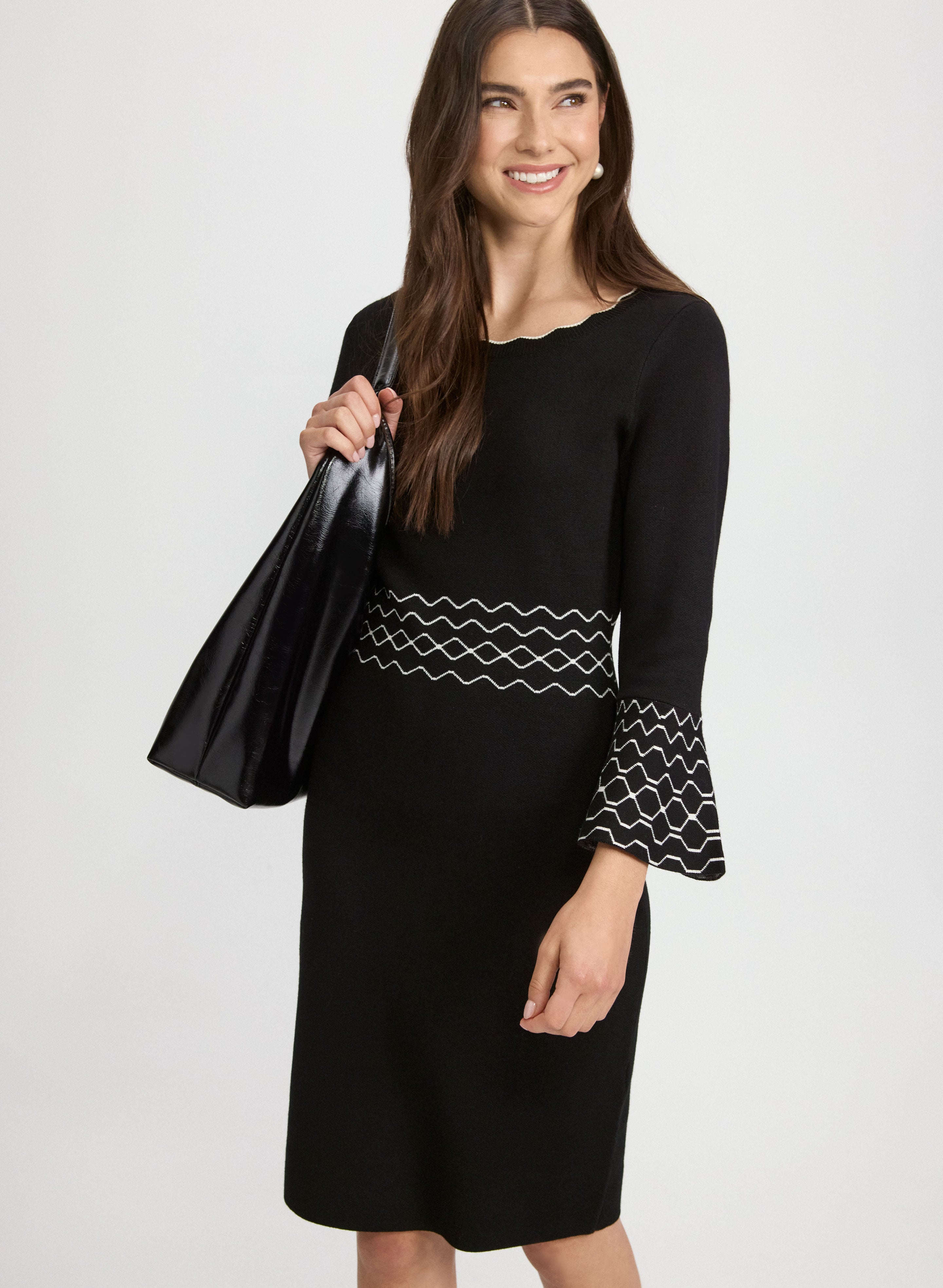 Robe à détails festonnés