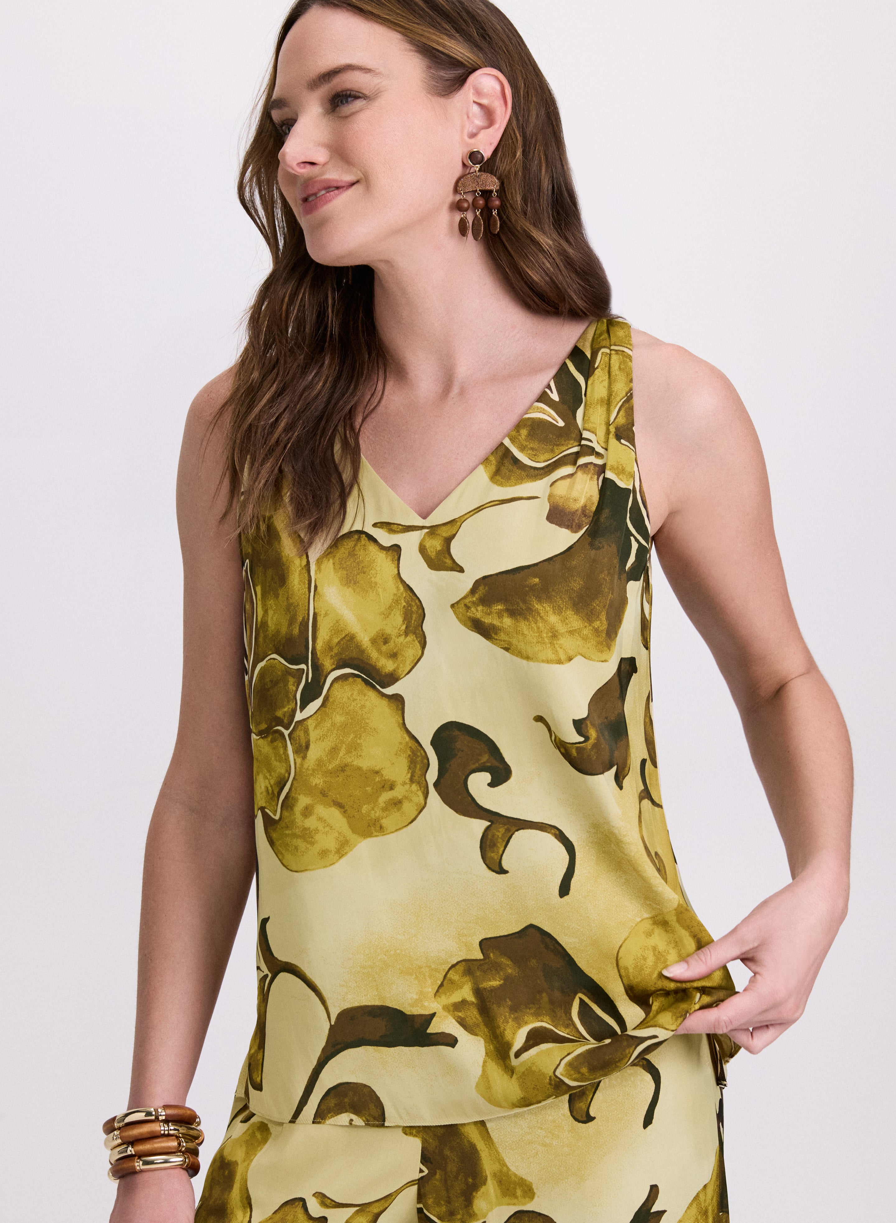 Blouse florale sans manches