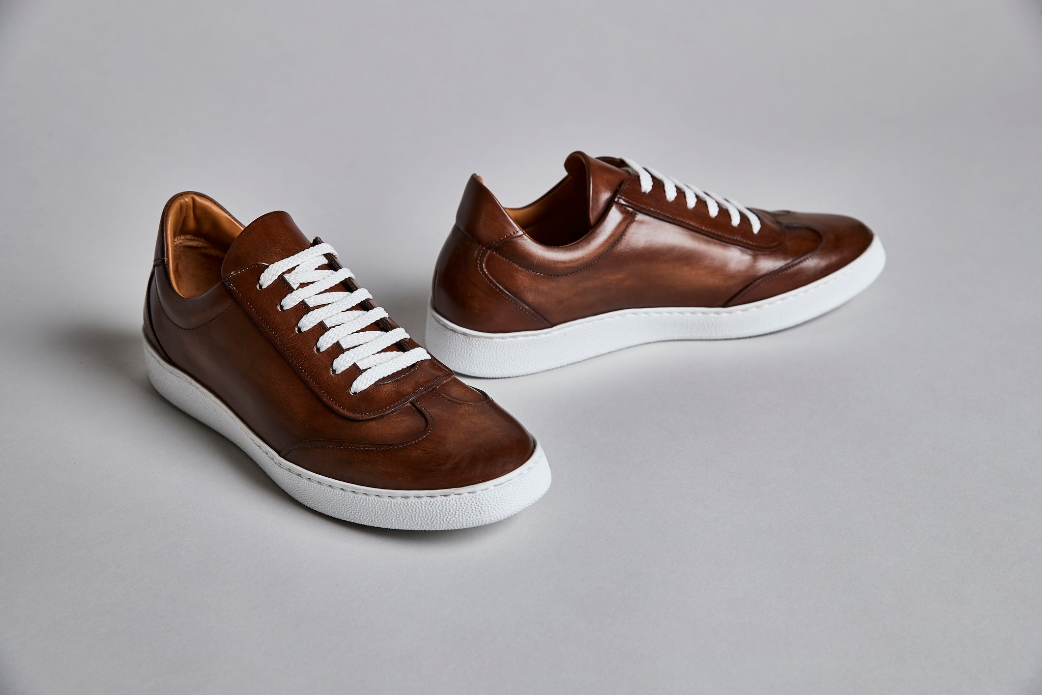 Mens brown leather trainer 