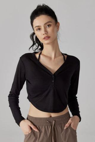 Kibra's Cropped Long Sleeve Pullover
