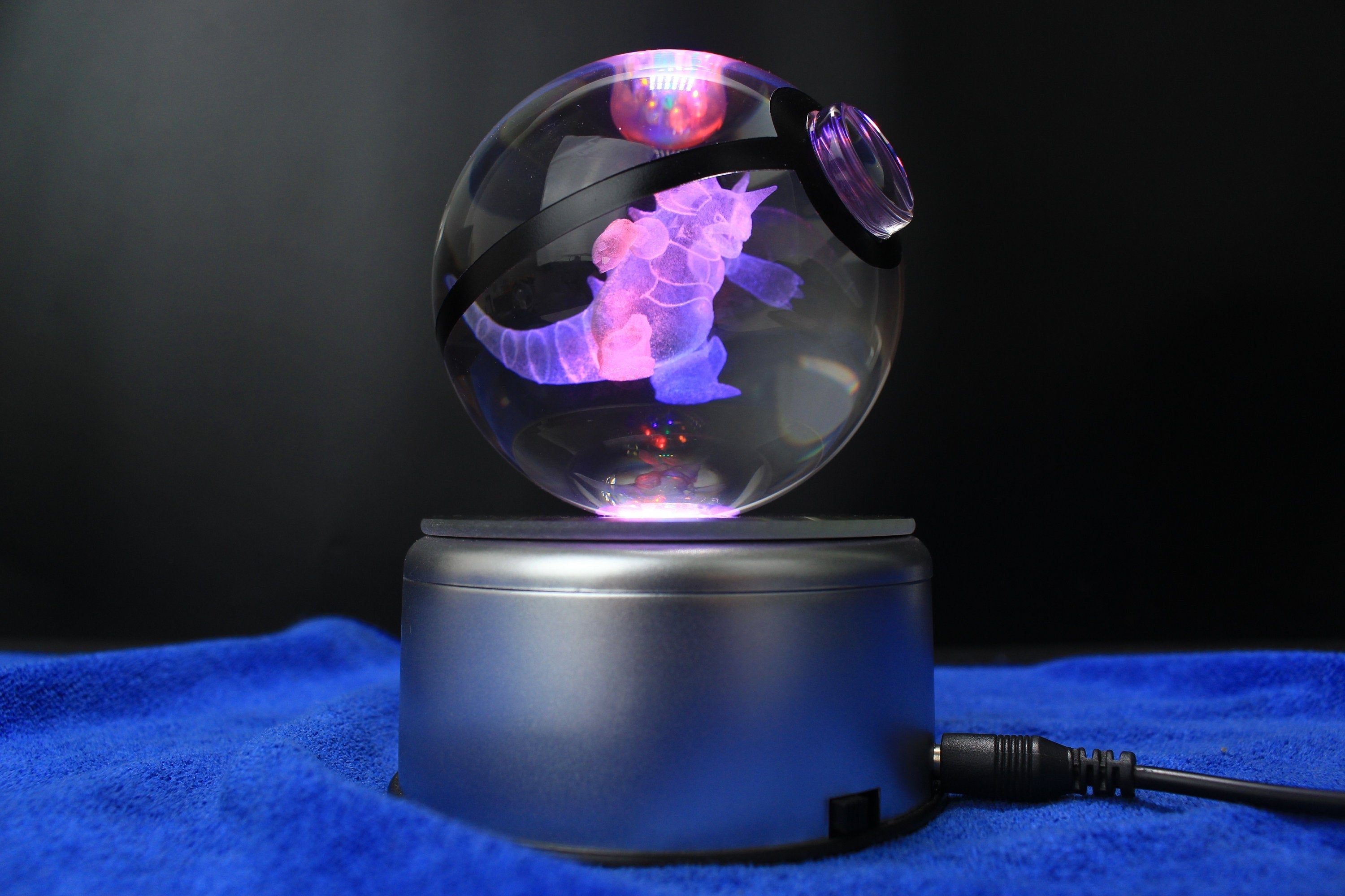 Nidoking Large Crystal Pokeball Laser Engraving – GlowingPokeballs
