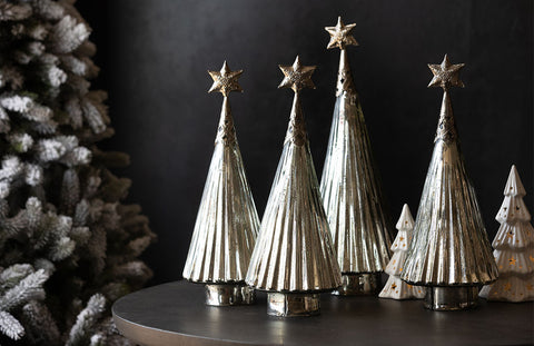 SILVER TREES ON XMAS TABLE SETTING