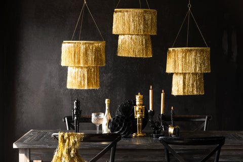 gold tinsel chandelier christmas tablescape