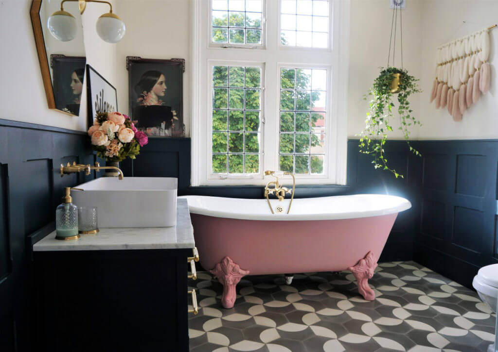 PINK FREE STANDING BATH AND MONOCHROME BATHROOM DESIGN