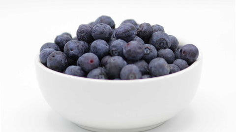 Blueberries in a white bowl