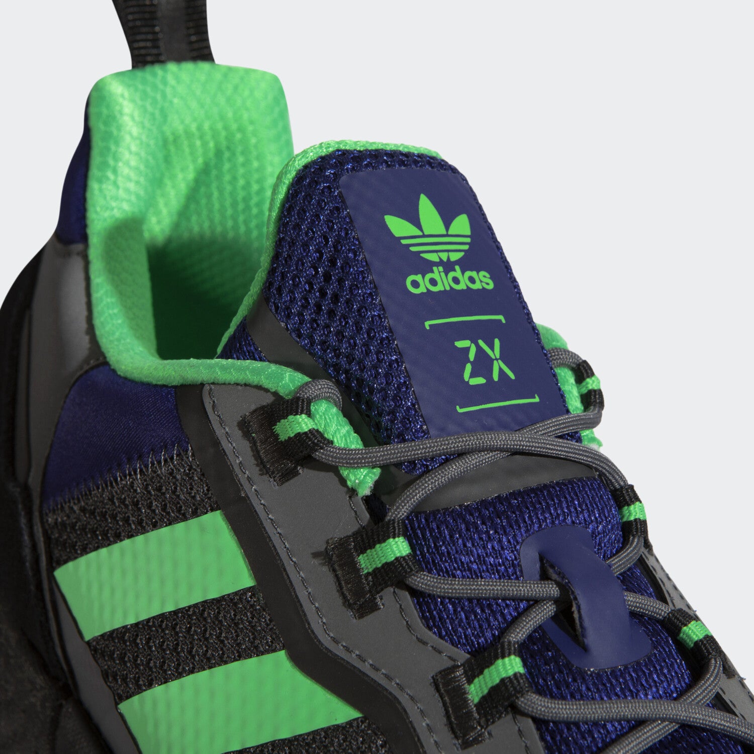 Кроссовки adidas zx boost