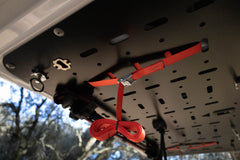 6 tensioning red straps. Fastening lock
