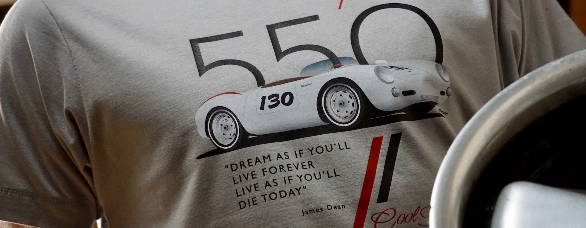 Close-up of Cool Flo/O'Bezier sport grey Porsche 550 t-shirt