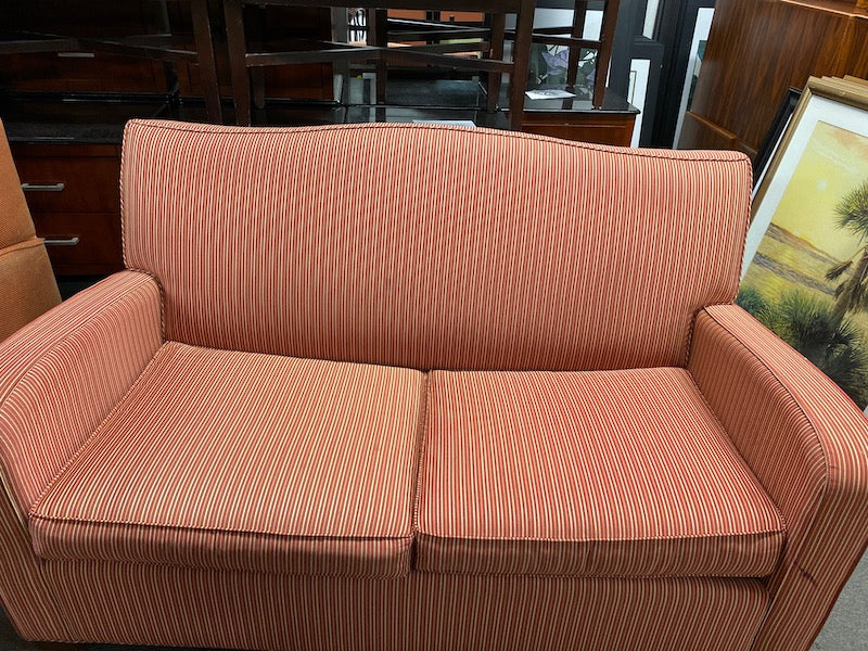 Featured image of post Orange Sleeper Sofa : Soletren stone queen sleeper sofa w/4 pillows.