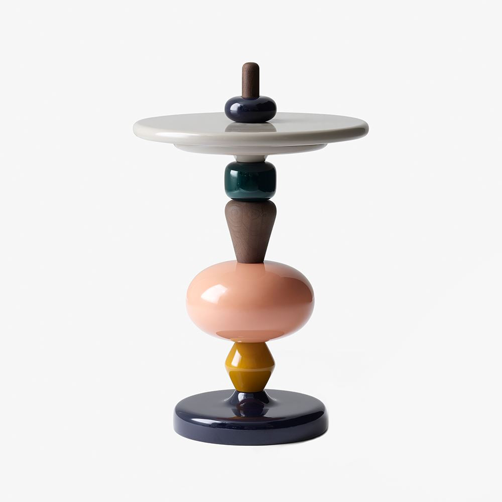 &Tradition MH1 Shuffle Side Table: A Stylish and Functional Addition to Your Space