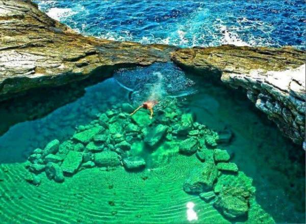 Natural-Pool-Of-Giola