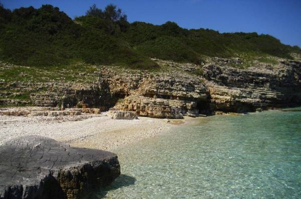 Plakes-beach-paxos-island-greece