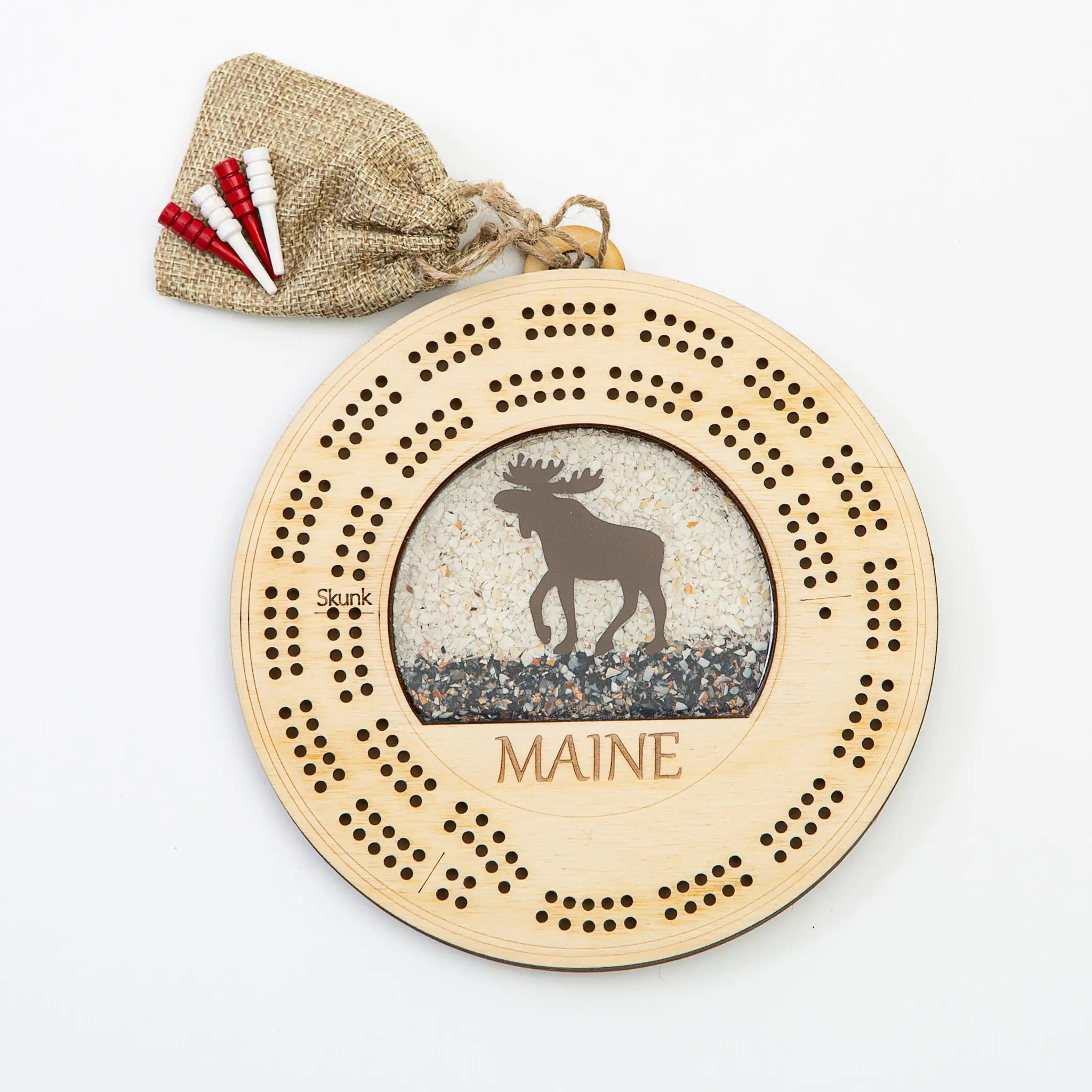 https://cdn.shopify.com/s/files/1/0705/4783/3109/products/Maine-Shellware-Cribbage-Board-Maine-Moose.webp?v=1699038659