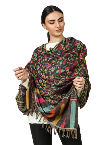 A Model wearing a Black floral paisley Kani Pashmina SHawl 