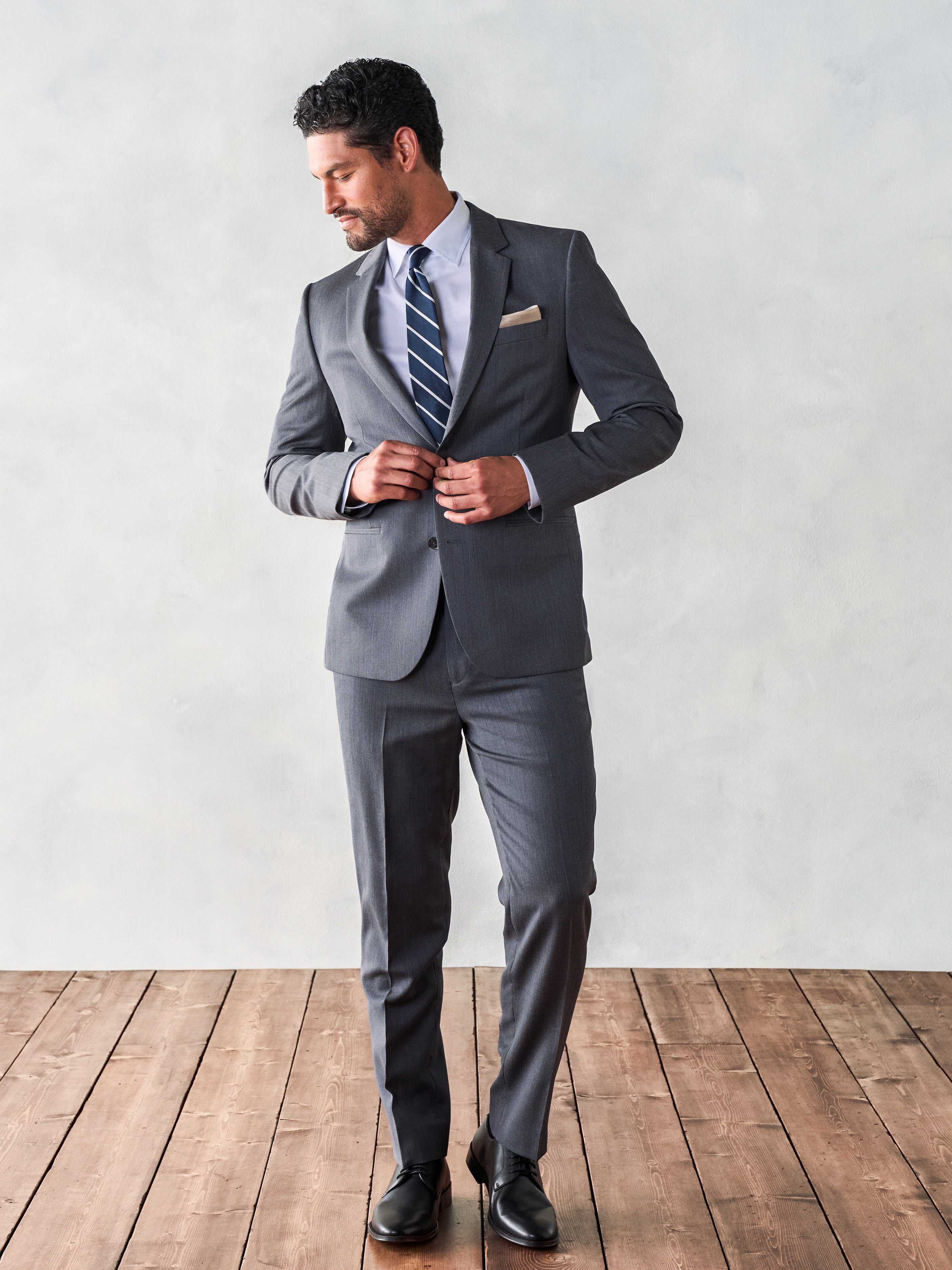 8 Best Grey Suit Combination Ideas: 2021 Men's Style Guide - Bewakoof Blog