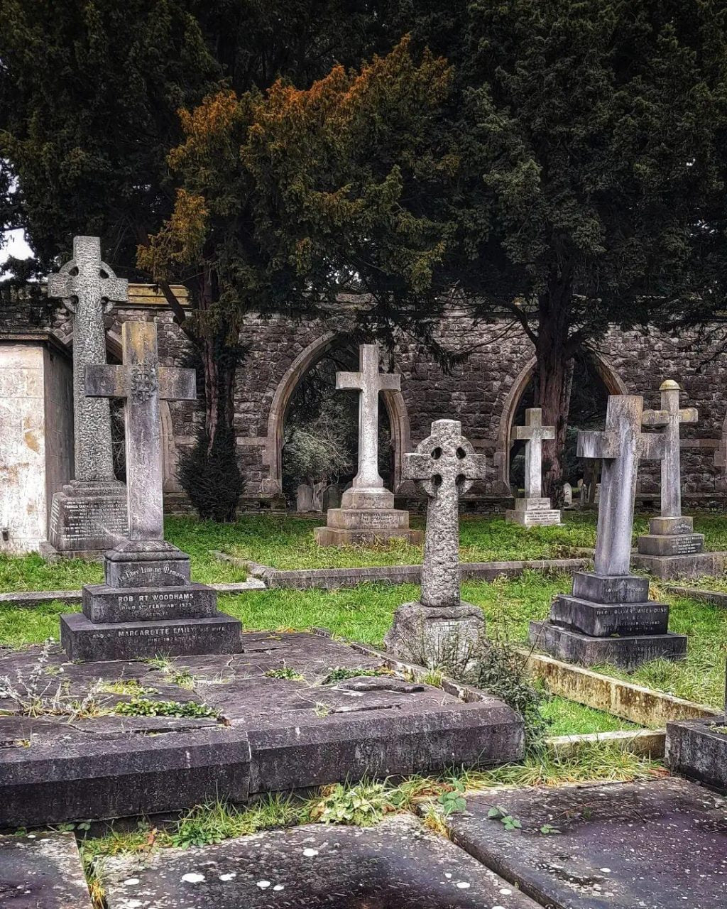 Erster Tipp: Besuchen Sie gemeinsam einen örtlichen Friedhof