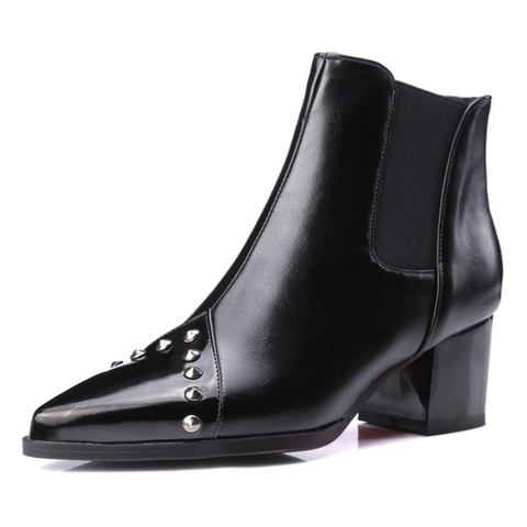 WOMEN'S ANKLE BOOTS - ELEGANT CASUAL CHOICE.