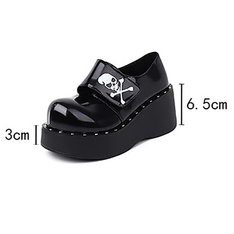 GOTHIC PLATFORM SHOES FOR WOMEN.