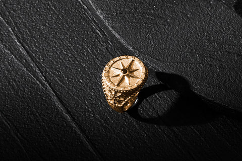 Compass Ring in Solid Gold with Diamond - Atolyestone