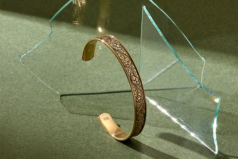 Classic Cuff Bracelet in Solid Gold - Atolyestone