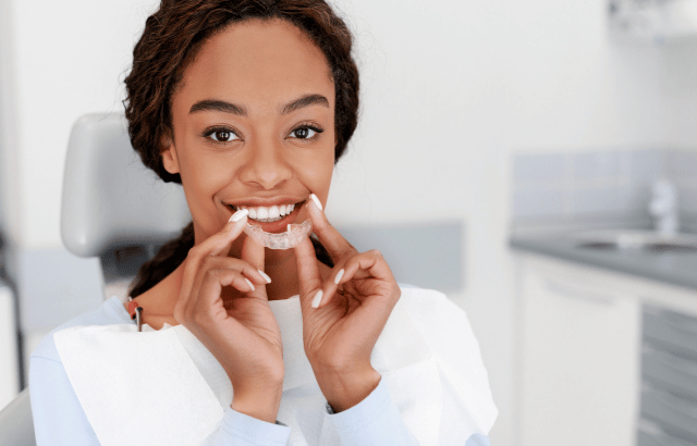 Clear Aligners vs Clear Braces
