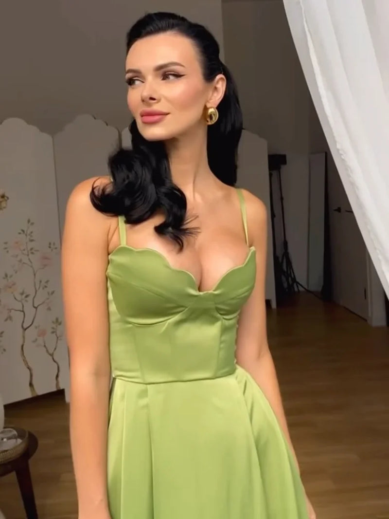 Elegant Green Satin Backless A-Line Dress for Summer Events - Image 4