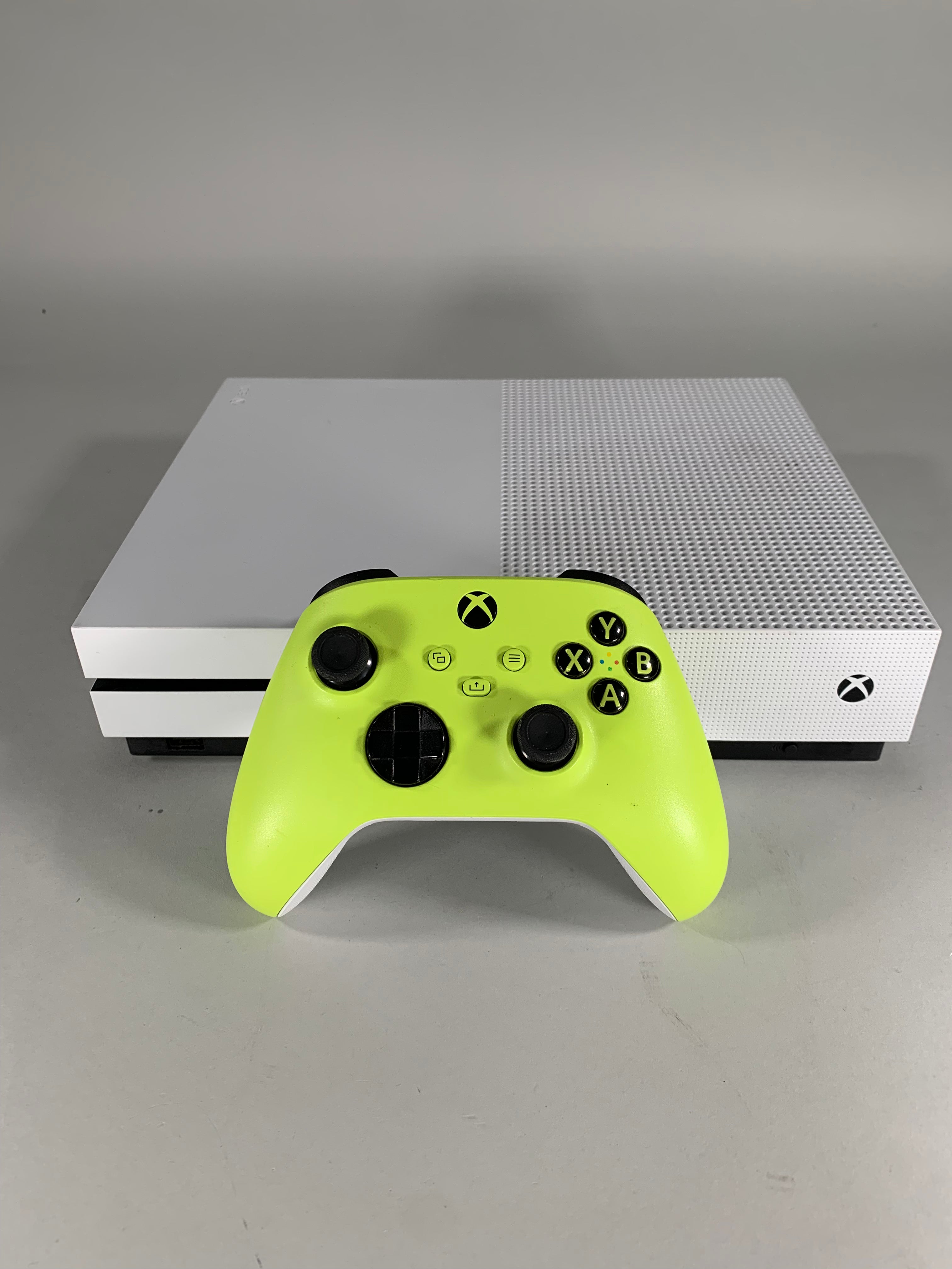Microsoft Xbox One S 1TB Console Gaming System White 1681