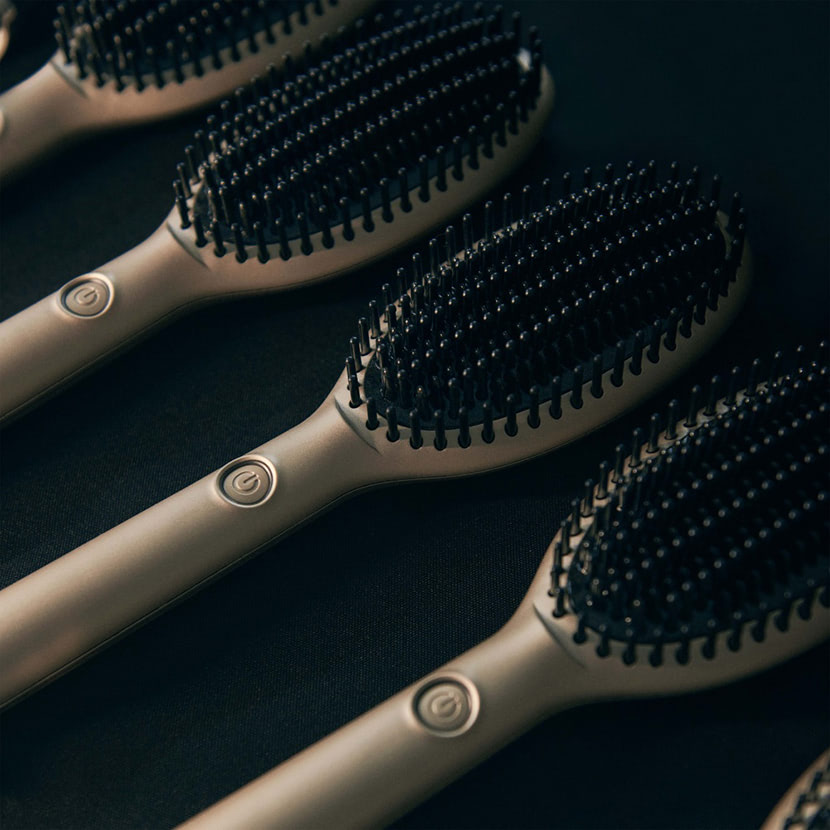 Picture of Grand-Luxe Glide Hot Brush in Champagne Gold