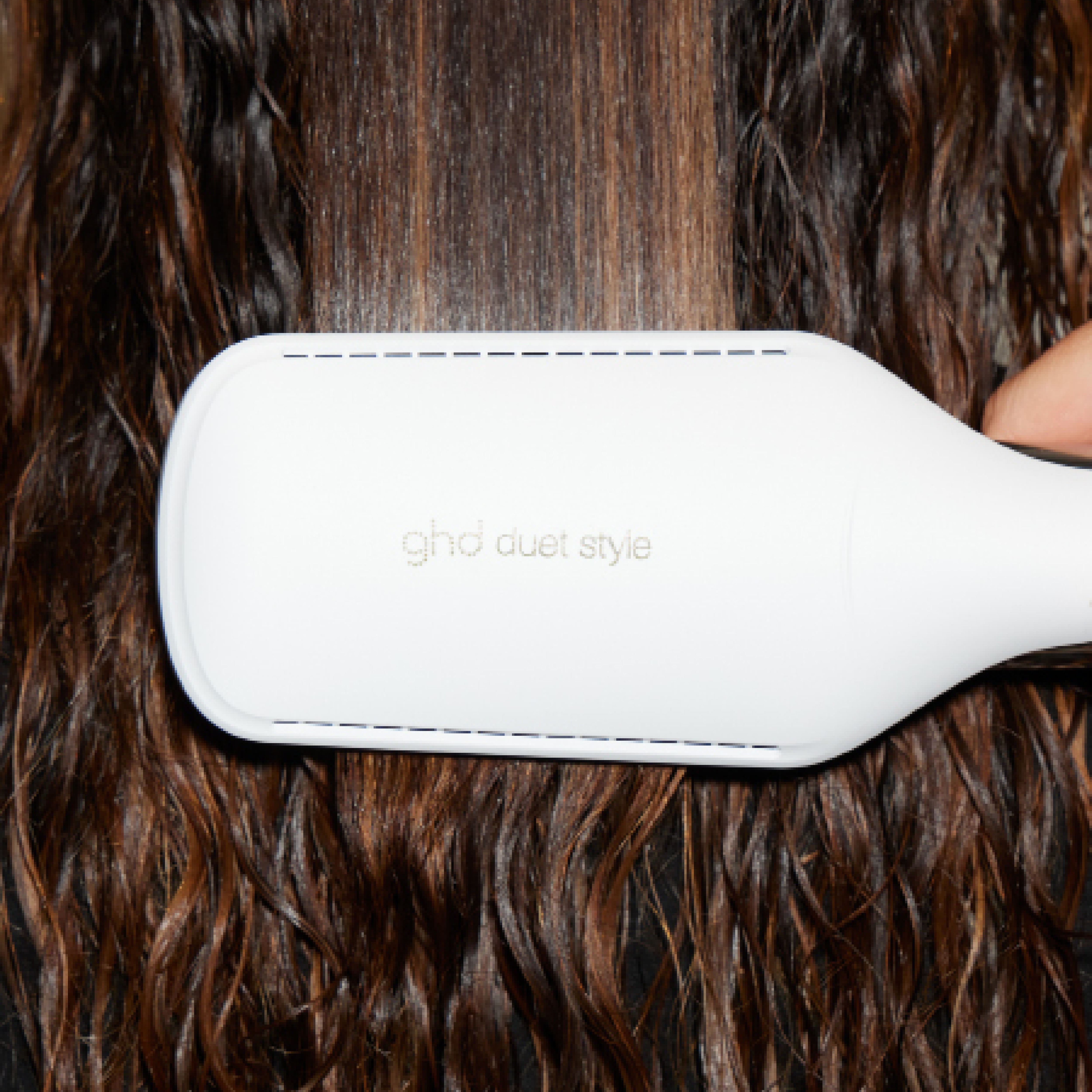 Picture of Duet Style 2-in-1 Hot Air Styler in White