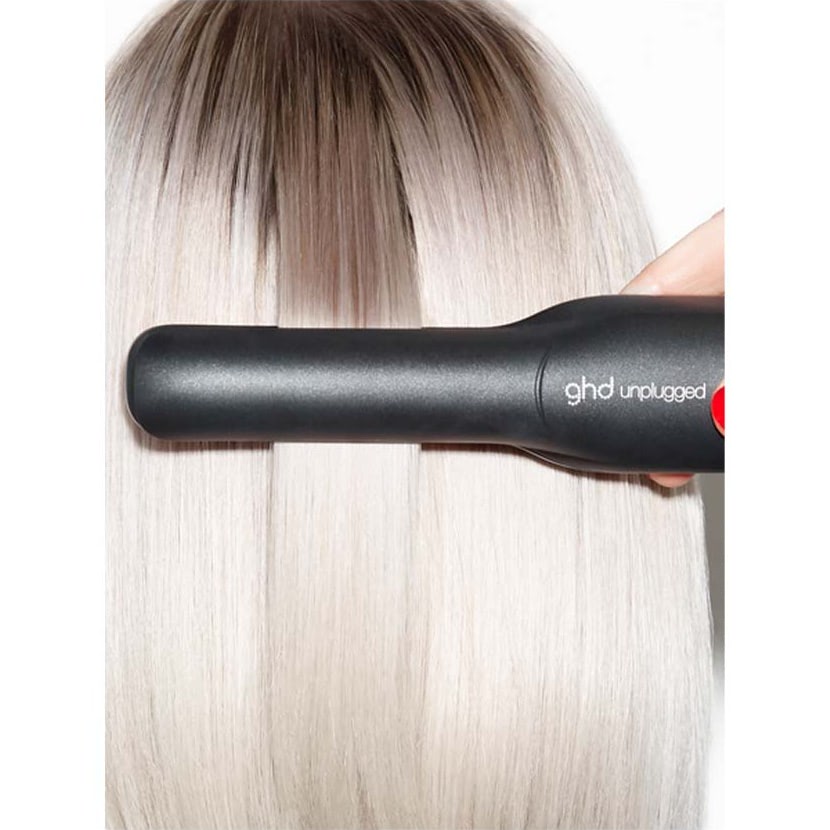 Picture of Unplugged Cordless Hair Straightener In Matte Black