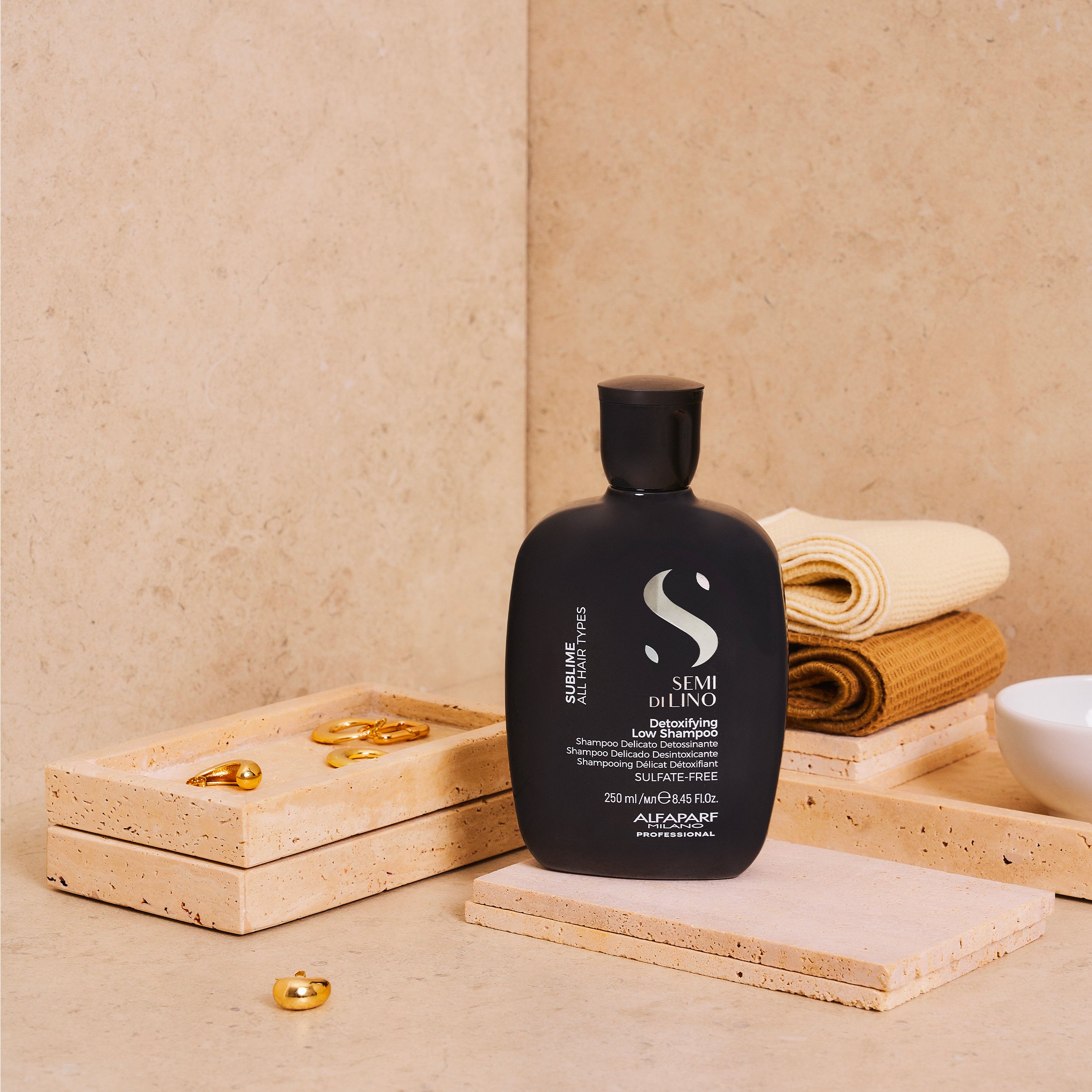 Picture of Semi di Lino Sublime Detoxifying Low Shampoo 250ml