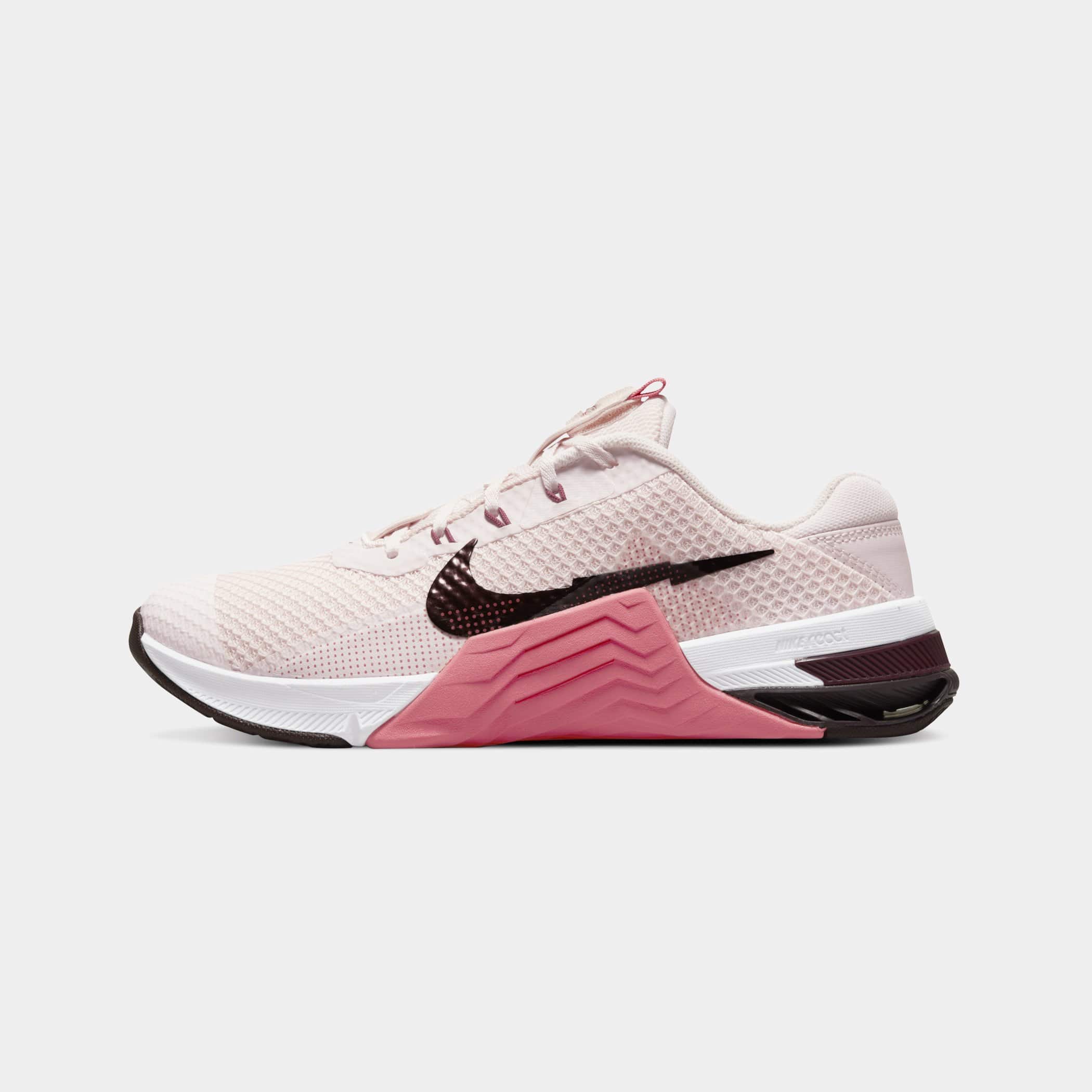 anfitrión Manuscrito crear Nike Metcon 7 Women's Training Shoes in Pink and White - WIT Fitness