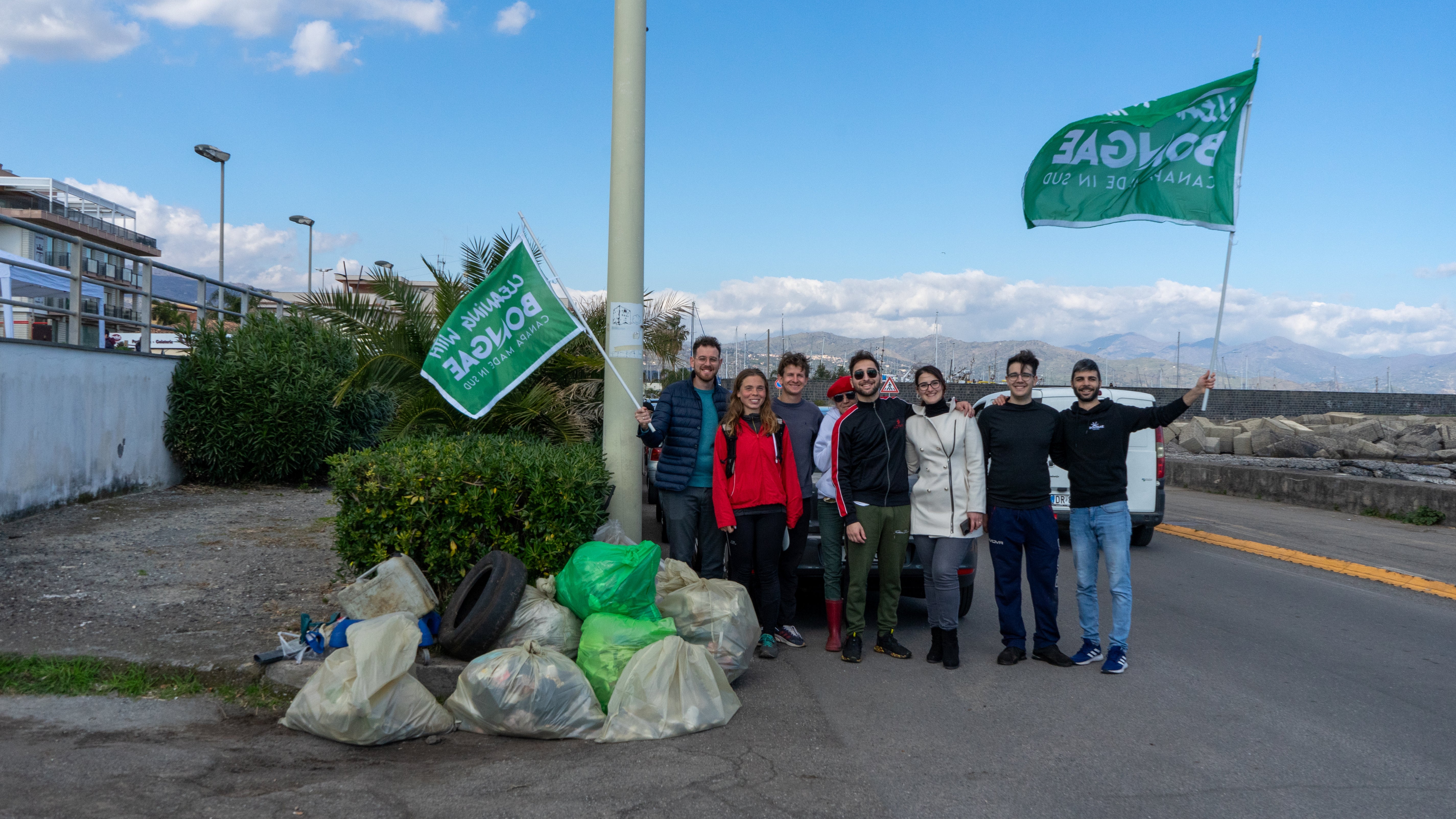 Foto di Gruppo dei volontari Cleaning With Bongae