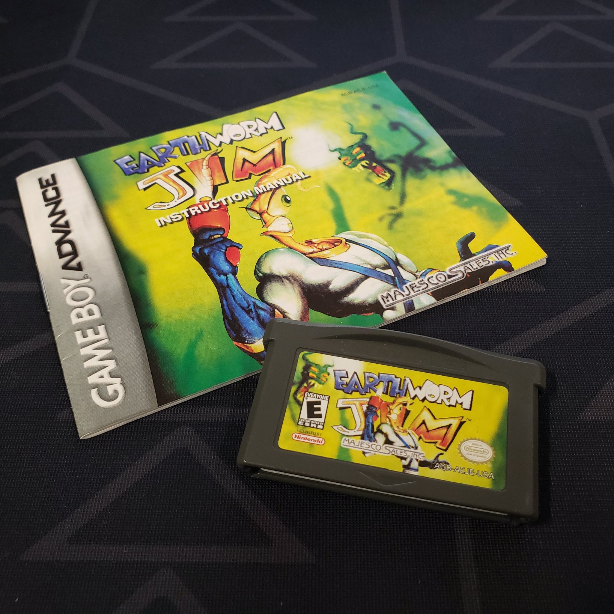Earthworm Jim (Nintendo Game Boy Advance)