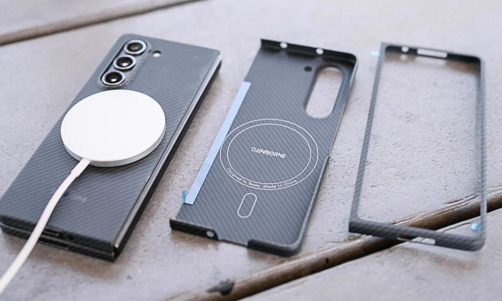 a picture shows thin magnetic phone case for samsung galaxy z fold 5
