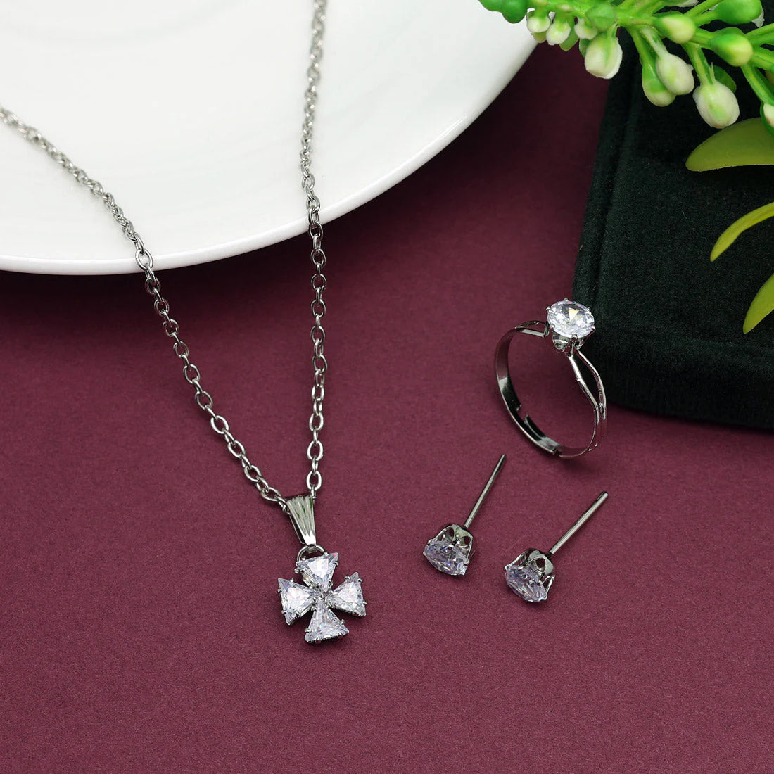 Stone Locket Pendant Set
