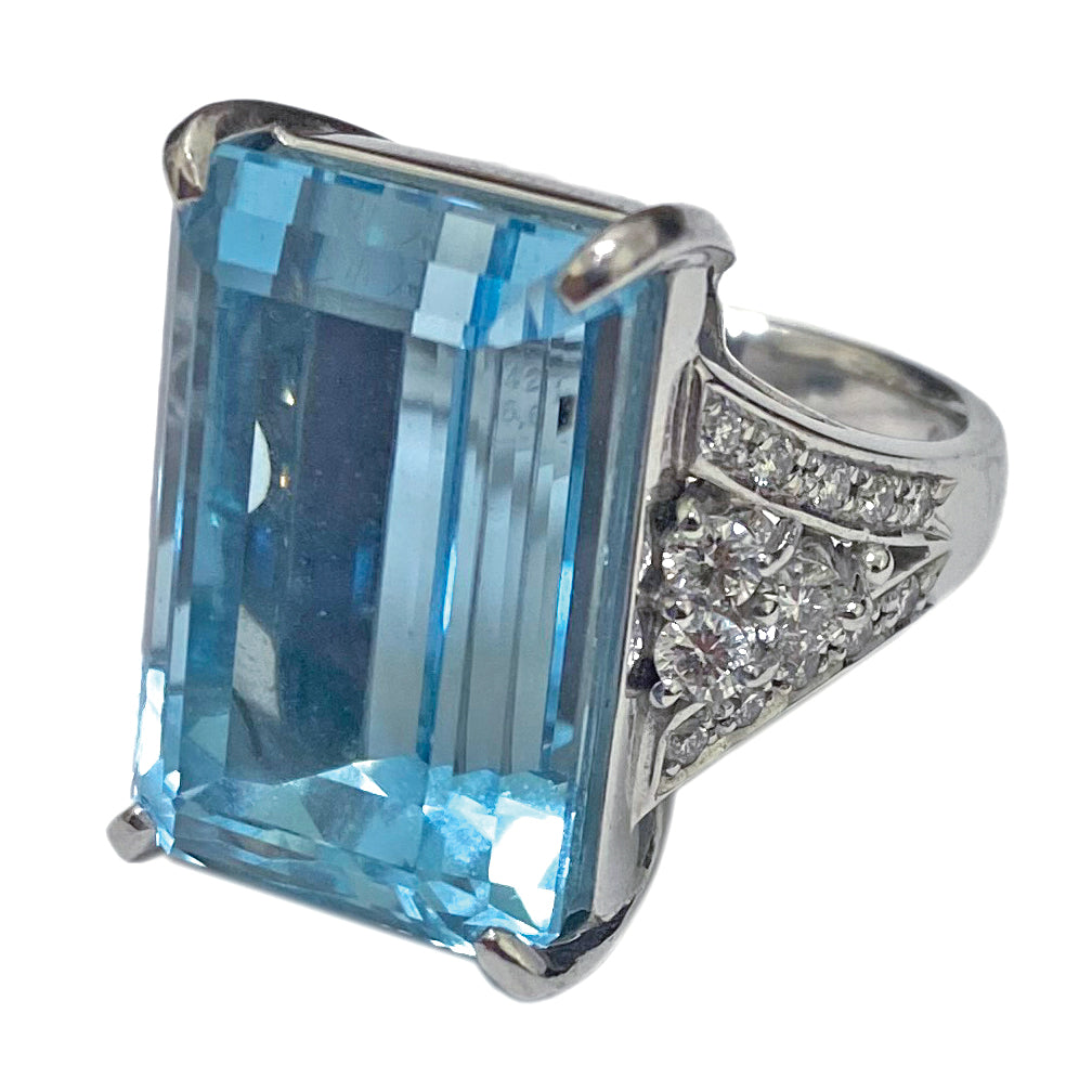 Platinum 22 Carat Aquamarine Diamond Cocktail Ring – Stanley Michael ...